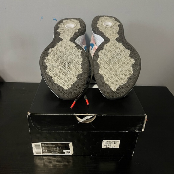 Pg4 Grey Plaid - size 8 - Picture 4 of 4